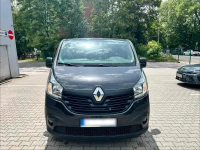 Gebraucht Renault Trafic 145 PS (106 kW) 2016 Schwarz Van / Kleinbus