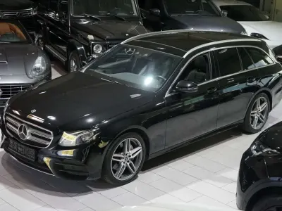 Gebraucht Mercedes E220 AMG line 194 PS (142 kW) 2019 Obsidianschwarz Kombi