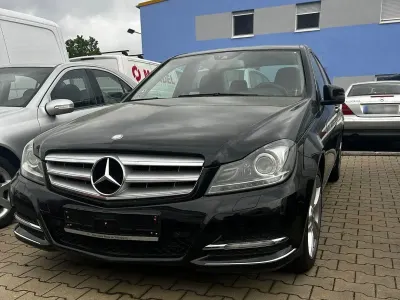 Gebraucht Mercedes C250 204 PS (150 kW) 2011 Schwarz Kombi