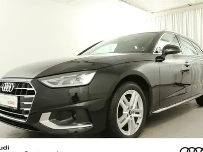 Gebraucht Audi A4 Advanced 204 PS (150 kW) 2021 Mythosschwarz metallic Kombi