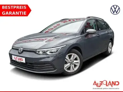 Gebraucht VW Golf VIII Life 131 PS (96 kW) 2023 Grau Kombi