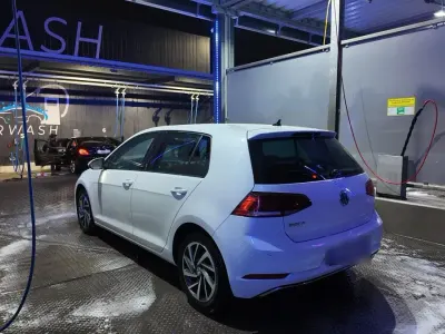 Używany VW Golf VII Edition 150 KM (110 kW) 2018 Biały Sedan/Limuzyna