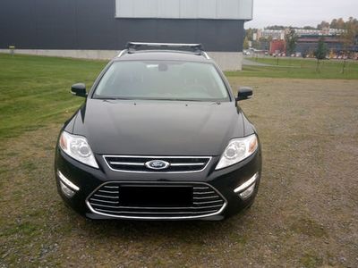 Gebraucht Ford Mondeo Premium 163 PS (119 kW) 2012 Schwarz metallic Kombi