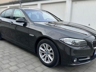 Gebraucht BMW 520 190 PS (139 kW) 2014 Braun Limousine