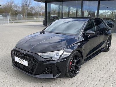 Neu Audi RS3 Sportback Sport 460 PS (338 kW) 2026 Mythosschwarz Kleinwagen