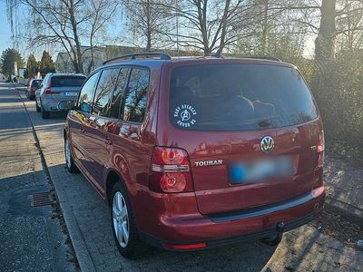 Gebraucht VW Touran 140 PS (102 kW) 2012 Rot Van / Kleinbus