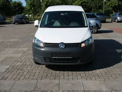 Gebraucht VW Caddy Trendline 102 PS (75 kW) 2014 Weiß Van / Kleinbus