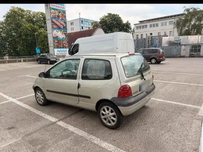 Gebraucht Renault Twingo 74 PS (54 kW) 2002 Grün Kleinwagen