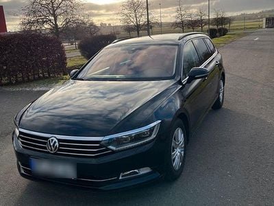 Gebraucht VW Passat 150 PS (110 kW) 2018 Schwarz Kombi
