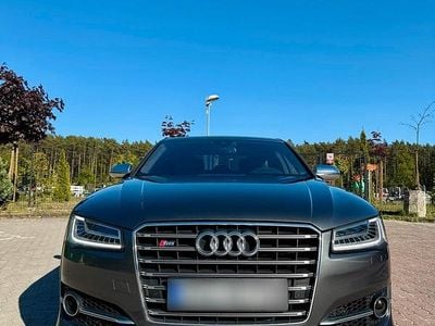 Second-hand Audi S8 plus 605 CP (444 kW) 2017 Gri Berlinǎ