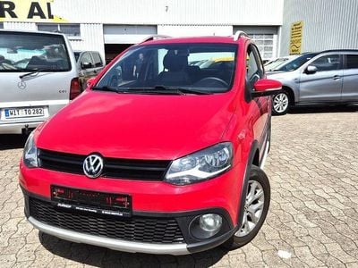 Gebraucht VW Fox 101 PS (74 kW) 2013 Rot Kleinwagen