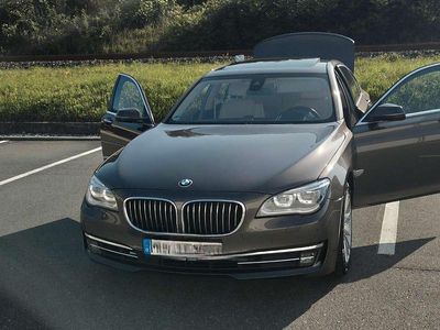 BMW 750