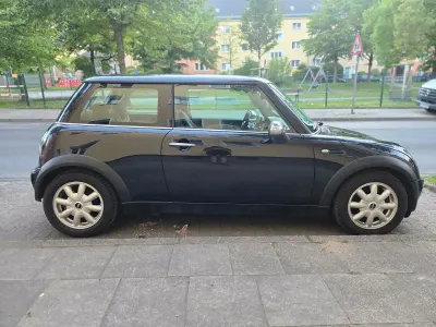 Käytetty Mini ONE