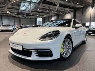 Porsche Panamera 4