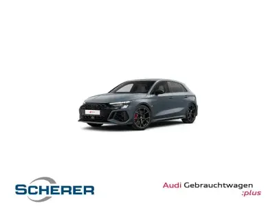 Gebraucht Audi RS3 Sportback Ambiente 400 PS (294 kW) 2023 Kemoragrau metallic (metallic) Kleinwagen