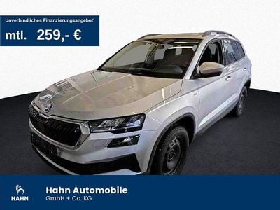 Gebraucht Skoda Karoq Tour 150 PS (110 kW) 2022 Brilliantsilber metallic SUV