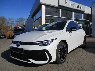 Gebraucht VW Golf VIII R-line 150 PS (110 kW) 2025 Oryxweiß Limousine