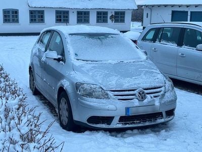 Grau Gebraucht 2006 VW Golf Plus Cross Trendline Van / Kleinbus | 2.500 € (Guter Preis)