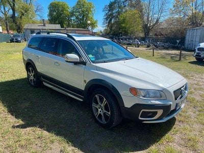 Begagnad Volvo XC70 Inscription 305 HK (224 kW) 2012 Vit Kombi