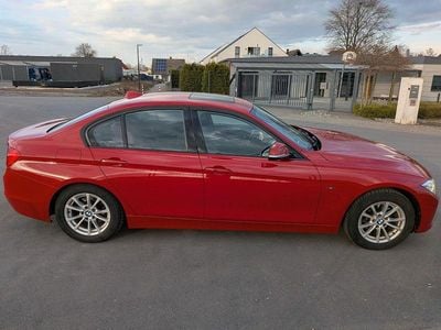 Second-hand BMW 320 Comfort Edition 184 CP (135 kW) 2012 Roșu Berlinǎ