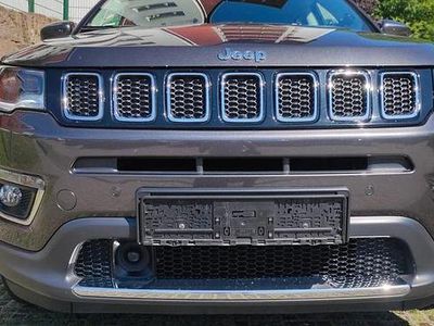 Gebraucht Jeep Compass Limited 170 PS (125 kW) 2018 Grau SUV