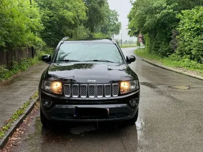 Gebraucht Jeep Compass Limited 163 PS (119 kW) 2014 Schwarz SUV