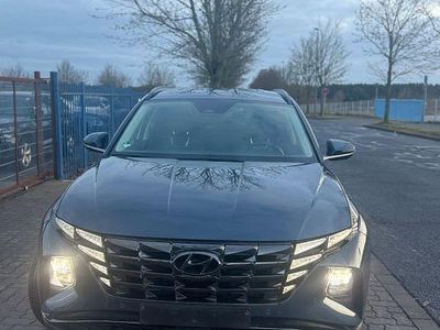 Grau Gebraucht 2022 Hyundai Tucson Prime SUV | 18.700 €