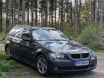 Gebraucht BMW 318 143 PS (105 kW) 2008 Grau Kombi