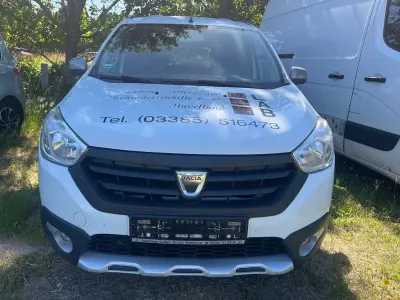 Gebraucht Dacia Lodgy Stepway 109 PS (80 kW) 2017 Weiß Van / Kleinbus