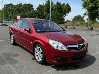 Brugt Opel Vectra 105 HK (77 kW) 2007 Rød Sedan