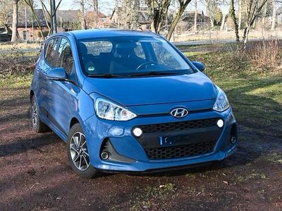 Blau Gebraucht 2018 Hyundai i10 Kleinwagen | 7.500 € (Etwas zu teuer)