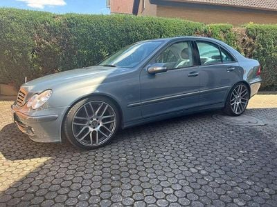 Gebraucht Mercedes C240 Avantgarde 170 PS (125 kW) 2025 Grau Limousine