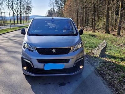 Peugeot Traveller