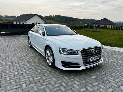Audi S8
