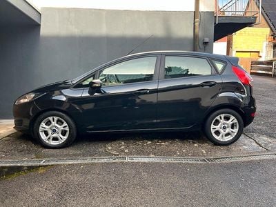Gebraucht Ford Fiesta 60 PS (44 kW) 2013 Schwarz Kleinwagen