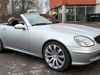 Gebraucht Mercedes SLK200 163 PS (119 kW) 1999 Silber Cabrio