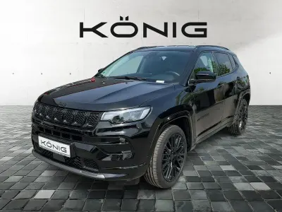 Usado Jeep Compass Altitude 131 HP (96 kW) 2024 Preto SUV