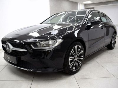 Gebraucht Mercedes CLA200 Shooting Brake 150 PS (110 kW) 2020 Schwarz Kombi