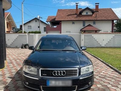 Audi A8L