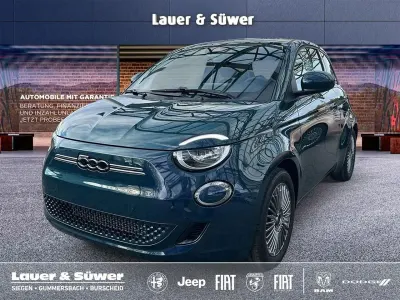 Neu Fiat 500e Icon 86 kW (118 PS) 2025 Blau Kleinwagen