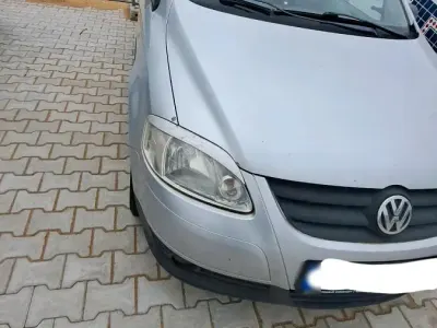 Używany VW Fox 55 KM (40 kW) 2010 Srebrny Hatchback
