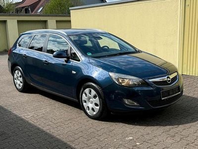 Usata Opel Astra 180 CV (132 kW) 2011 Blu Station wagon