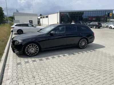 Gebraucht Mercedes E400 340 PS (250 kW) 2019 Schwarz Limousine