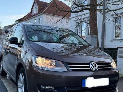 Braun Gebraucht 2011 VW Sharan Style Van / Kleinbus | 13.000 € (Etwas zu teuer)