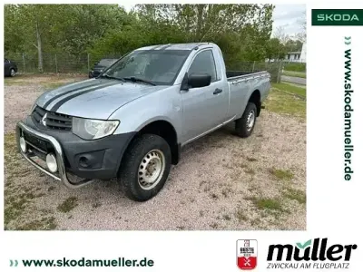 Begagnad Mitsubishi L200 Inform 136 HK (100 kW) 2010 Silver Pickup