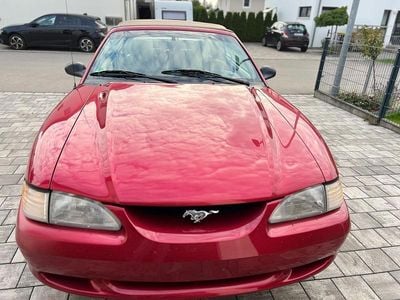 Rot Gebraucht 1994 Ford Mustang Cabrio | 14.999 €