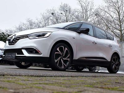 Gebraucht Renault Scénic IV Black Edition 159 PS (116 kW) 2021 Weiss qnc+schwarz gne Van / Kleinbus