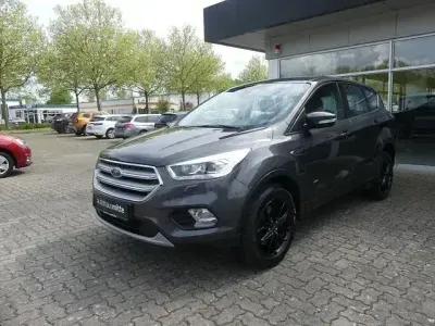Używany Ford Kuga Trend 182 KM (133 kW) 2018 Szary SUV