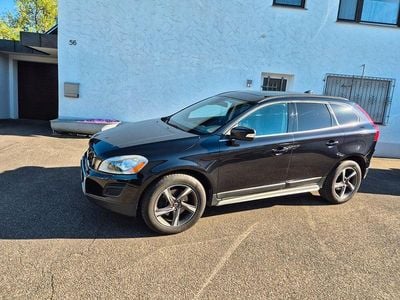 Second-hand Volvo XC60 Summum 215 CP (158 kW) 2011 Negru SUV