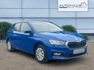 Neu Skoda Fabia Essence 80 PS (58 kW) 2026 Blau Kleinwagen